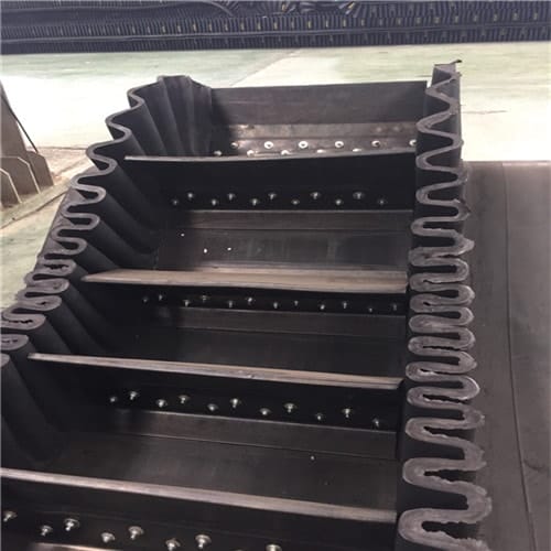 擋邊輸送帶廠家-裙邊輸送帶廠家-九月新品