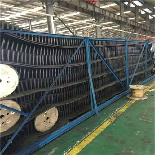 青島大傾角輸送帶裙邊輸送帶廠家-三月新品